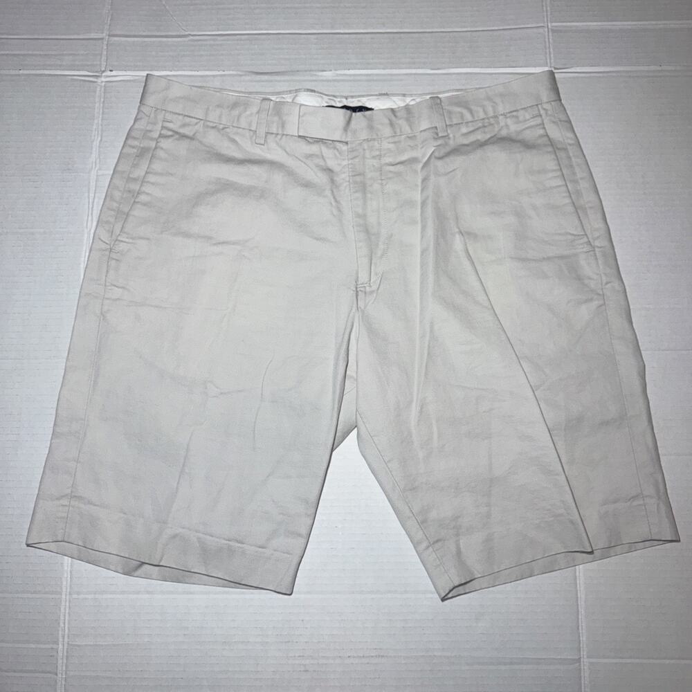 Theory Shorts Mens 34 Beige Chino 9" Flat Front Adult Preppy Casual